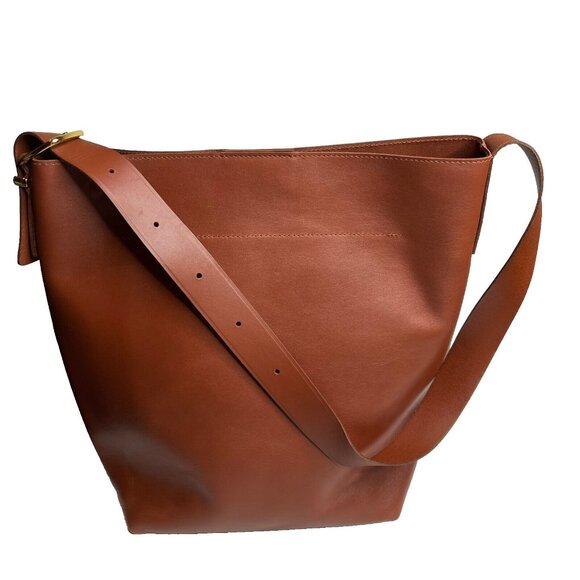 Madewell The Essential Bucket Tote - Picture 6 of 12